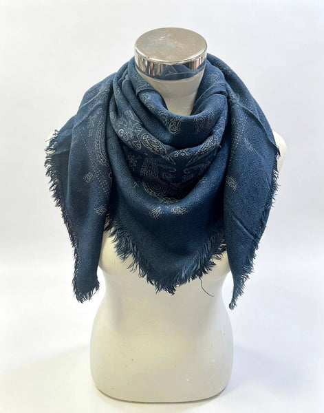 5467354-K24 Wool square scarf with paisley pattern