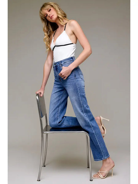 Medium Wash Clean Stretch Straight