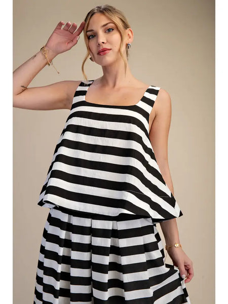 Scoop Neck Sleeveless Top