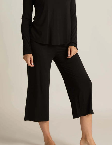 Wide-Leg Capri Pant