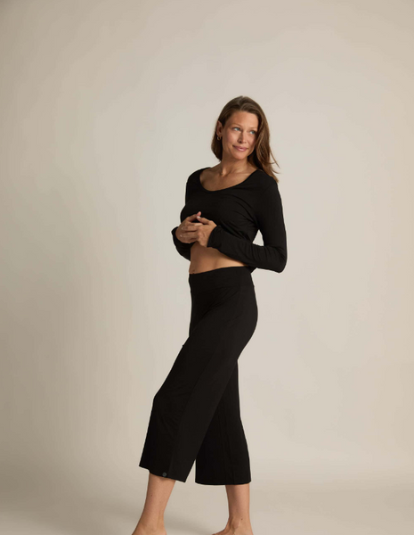 Wide-Leg Capri Pant