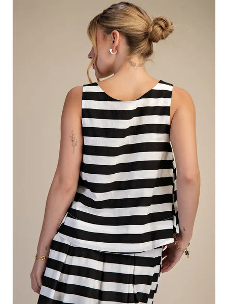 Scoop Neck Sleeveless Top