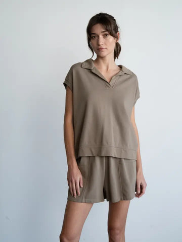 Relaxed Fit Elastic-Waist Shorts