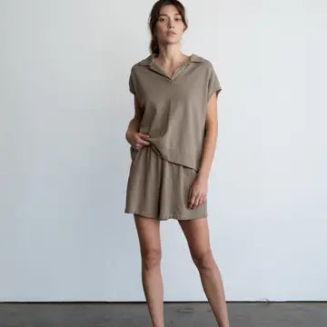 Relaxed Collared Sweatshirt Top