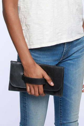 Mare Handle Clutch