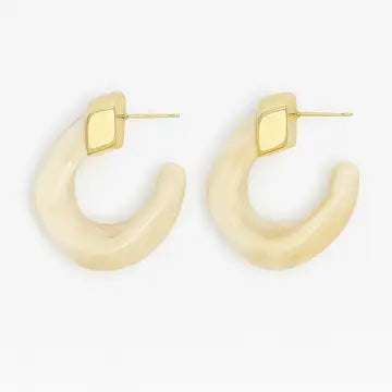 Kaia Hoops