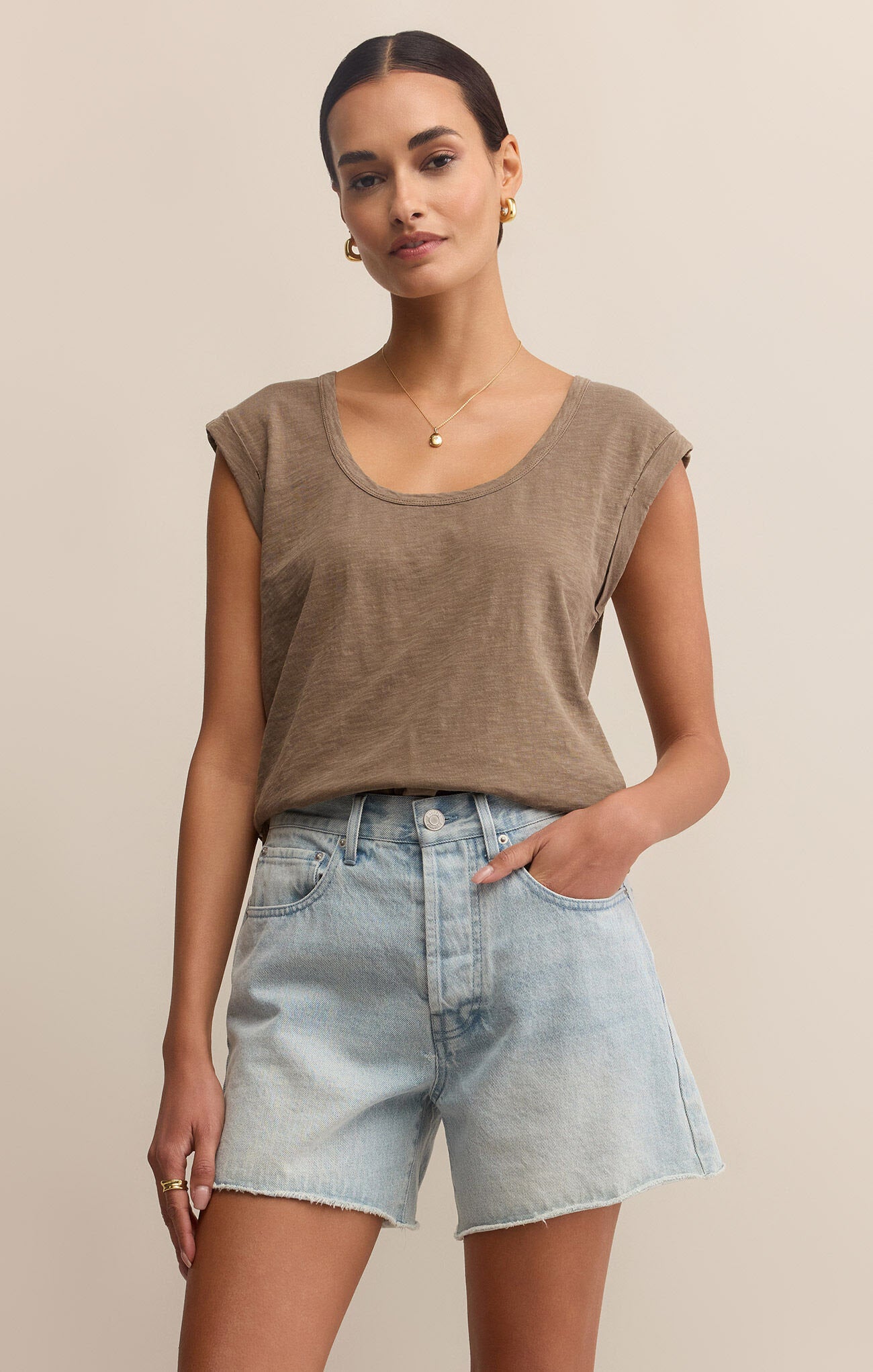 Per Diem Tee in Tiki